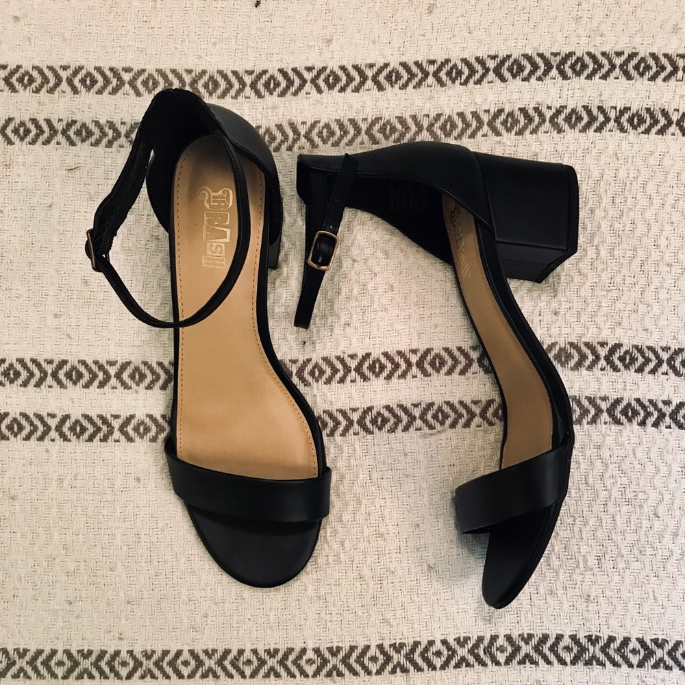 NWOT Brash Black Block Heels
